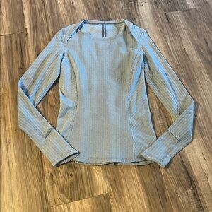 Lululemon Kanto Catch Me Long Sleeve Womens Size 6 Gray Yoga Athletic Shirt